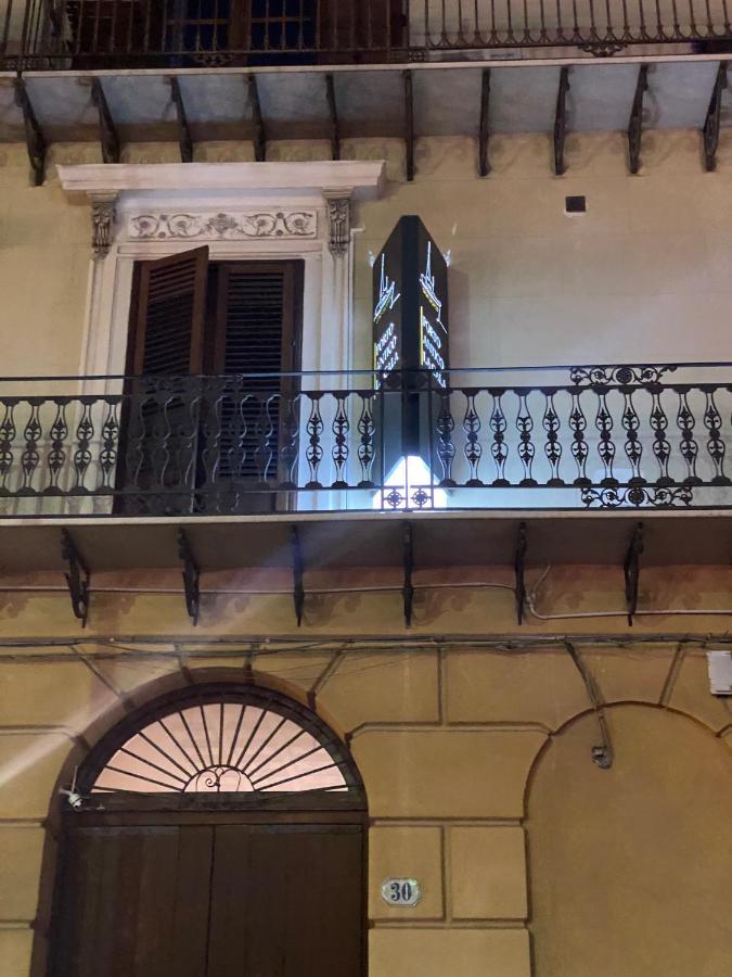 Camera Vento Porto Antico La Cala Палермо Екстериор снимка